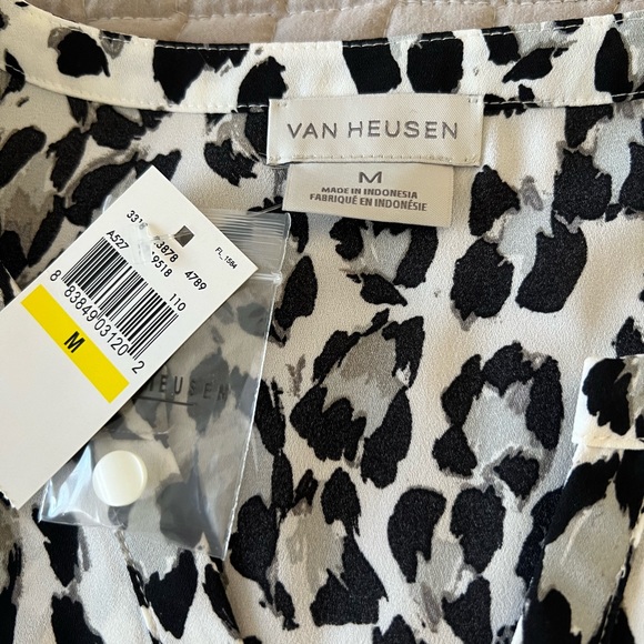 Van Heusen blouse - Picture 3 of 3